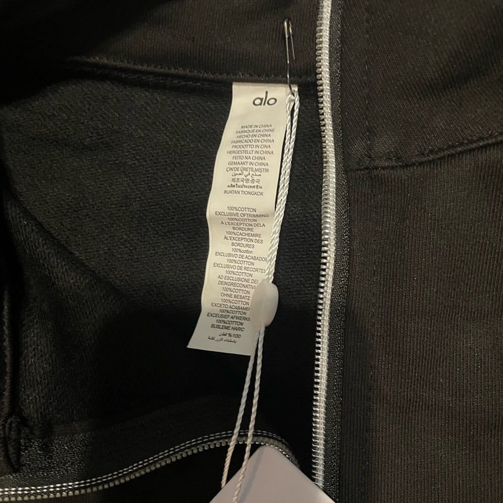Alo Yoga Black Essential Quarter-Zip Pullover - Picture 4 of 4